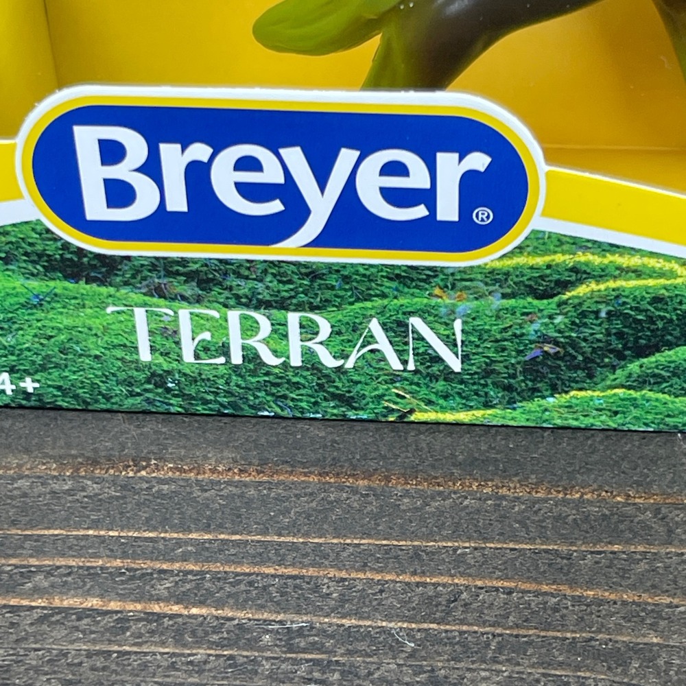 Breyer Horse Element Series Terran Earth 1:12 Scale Brown &‎ Green - Picture 4 of 5